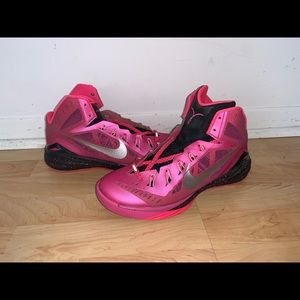 Men’s 2014 Nike HyperDunk “Think Pink”